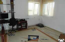 Apartament 2 camere, 54 mp utili, parcare cu CF,  zona strazii Urusagului!