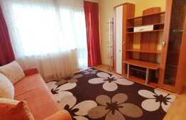 Apartament cu 2 camere decomandat, 2 balcoane, etaj intermediar, parcare inclusă în preț, zona Eroilor