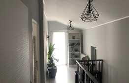 Casa de vanzare in Izvor