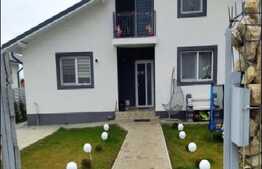 Casa de vanzare in Izvor