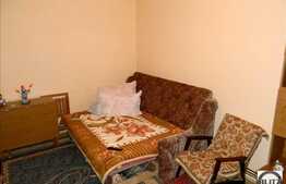 Apartament de vanzare, zona Dambovitei, 67 mp, 3 camere decomandate