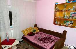 Apartament de vanzare, zona Dambovitei, 67 mp, 3 camere decomandate