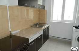 3 camere, decomandat, 74 mp, zona strazii Bucium