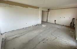 OPORTUNITATE!!! Apartament 2 camere, 53 mp, intermediar, semifinisat , zona porii.