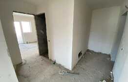 OPORTUNITATE!!! Apartament 2 camere, 53 mp, intermediar, semifinisat , zona porii.