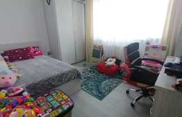 Apartament ULTRAFINISAT cu 3 camere, etaj intermediar, lift, parcare subterană, zona VIVO