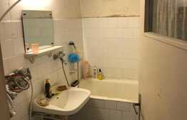 Apartament cu 3 camere situat in centrul orasului