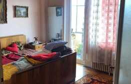 Apartament cu 3 camere situat in centrul orasului