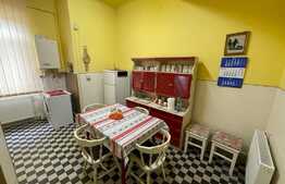 Apartament de 2 camere, decomandat, 59mp, zona Centrala