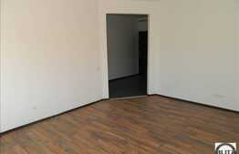 Vanzare 1 camera,  42.34 mp plus balcon, zona linistita