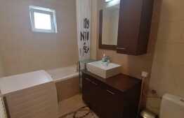 Apartament cu 2 camere decomandat, 59 mp. , etaj intermediar, 2 locuri de parcare, zona Florilor