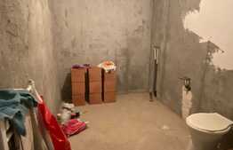 Apartament cu potential ! 2 camere decomandate, terasa 21mp!