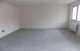 Apartament 2 camere, 50 mp semifinisat Zona Fagului, garaj inclus