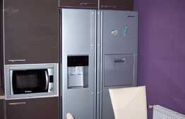 Apartament cu 3 camere decomandate ,2 bai , 2 balcoane zona Pritax .