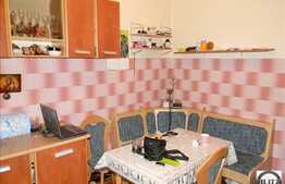 2 camere de vanzare 52 mp , cu loc parcare