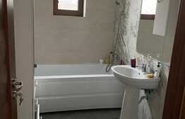 Apartament modern, la cheie, 4 camere, terasa 92mp, zona VIVO