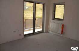 Apartament de vanzare cu 3 camera, 65 mp, semifinisat, zona Teilor!