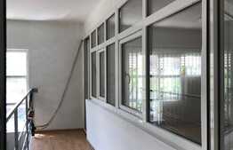 Casa de inchiriat cu 7 camere, hala service auto 100 mp, zona Pod Ira