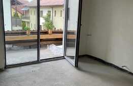 Casa individuala , 105 mp ,  220 mp teren , zona de case 