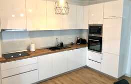 Apartament 2 camere, semidecomandat, 54 mp, terasa 17 mp, parcare, zona strazii Oasului