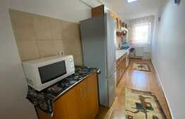 Apartament de 2 camere, decomandat, 63 mp, balcon, zona Platinia