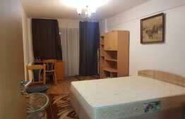 Apartament de 2 camere, decomandat, 63 mp, balcon, zona Platinia