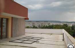 Terasa de 161 mp. Scara Interioara. Panorama Unica. Calitate Superioara !