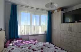Apartament de 3 camere, 68 mp, balcon, zona Astra