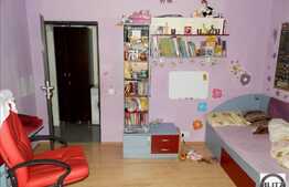 Vanzare 3 camere, 60 mp, zona Pietei Mihai Viteazul, loc parcare,boxa depozitare