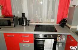 Vanzare 3 camere, 60 mp, zona Pietei Mihai Viteazul, loc parcare,boxa depozitare