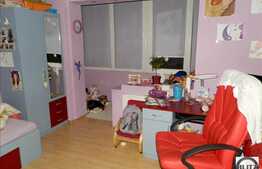 Vanzare 3 camere, 60 mp, zona Pietei Mihai Viteazul, loc parcare,boxa depozitare