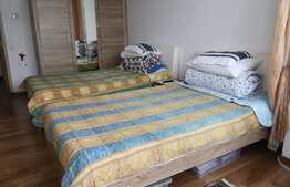 2 camere, 59 mp, 2 balcoane, etaj intermediar! Zona strazii Florilor