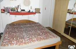 Vanzare 2 apartamente, 152 mp, zona hotelului Napoca, imobil tip casa