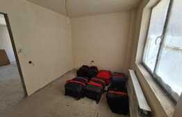 Apartament 3 camere, 59 mp, balcon, loc parcare! Zona Ioan Rus!