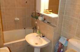 De vanzare 2 camere, 54 mp, decomandat, la 2 minute de LIDL