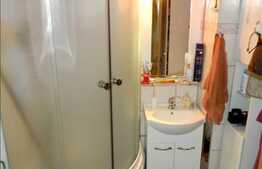 Vanzare apartament  la 2 minute de Kaufland, 2 camere decomandate