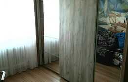 Apartament de 3 camere, 46 mp, etaj intermediar, zona Parang 