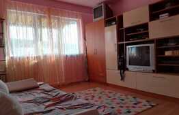 3 camere, decomandat, 60 mp, parcare, zona strazii Gurghiu