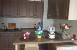  2 camere, mobilat si utilat, loc de parcare, zona Grand Hotel!