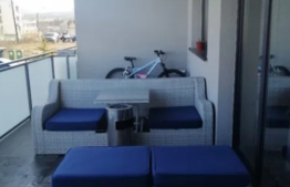  2 camere, mobilat si utilat, loc de parcare, zona Grand Hotel!