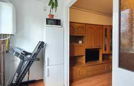 Garsoniera de inchiriat, loc de parcare, centrala termica, A.C. zona strazii Lombului. Disponibil din 1 Octombrie 