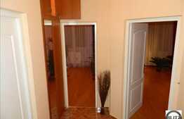 Vanzare 2 camere, 53 mp, decomandat, la 3 minute de Iulius Mall, imobil NOU