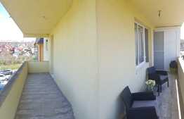 Apartament amenajat modern cu 2 camere decomandate si parcare