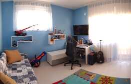 Apartament amenajat modern cu 2 camere decomandate si parcare