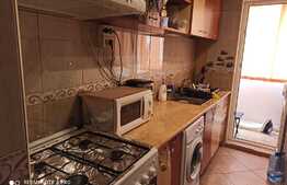 Apartament de 2 camere, decomandat, 40 mp, zona Astra 