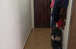 Apartament de 2 camere, decomandat, 40 mp, zona Astra 