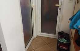 Apartament de 2 camere, decomandat, 40 mp, zona Astra 