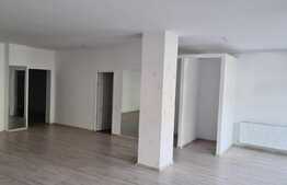 Spatiu comercial, 112 mp, bloc nou, zona centrala