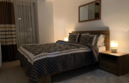 Studio Maurer, zona mall Coresi