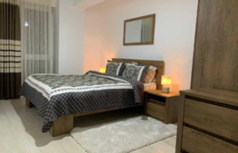 Studio Maurer, zona mall Coresi